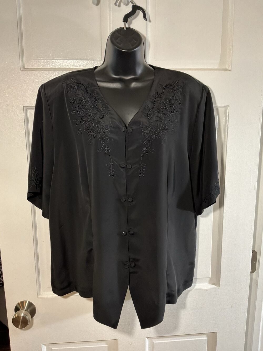 Ladies Christie & Jill Black Top Size 20W